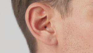 découvrez les causes des points noirs dans l'oreille et les solutions efficaces pour les éliminer. conseils pratiques pour prévenir et traiter ce problème courant.